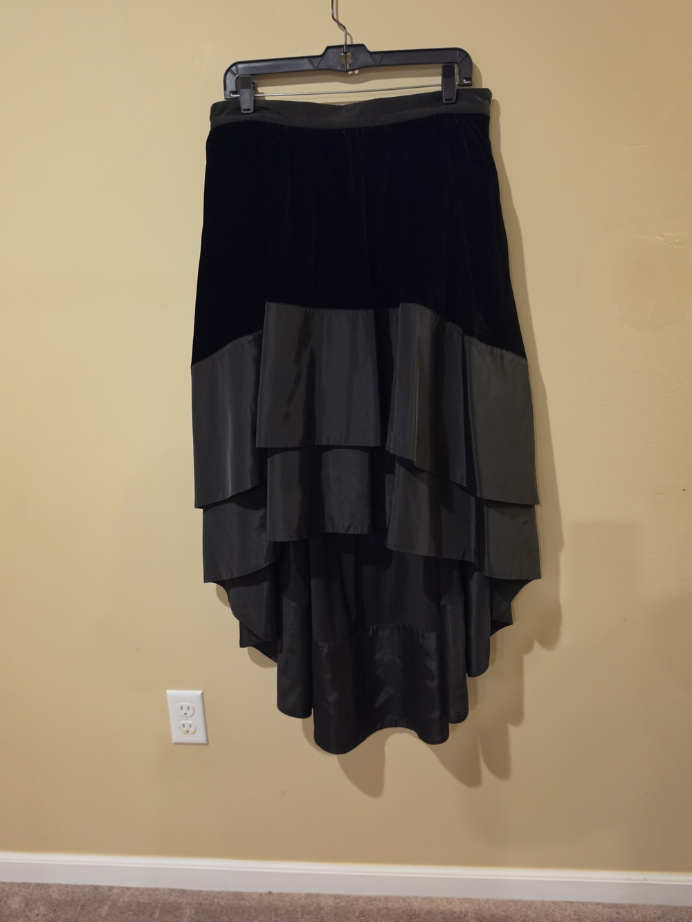 bebe Black Tiered High-Low Velvet Skirt